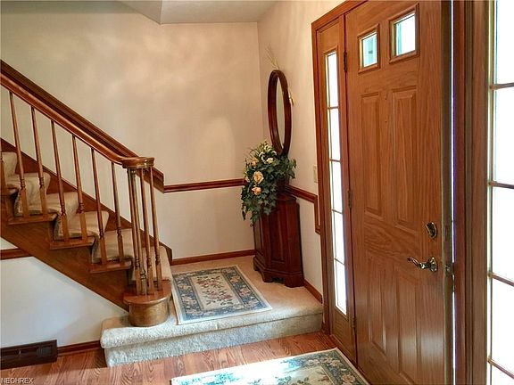2nd image of 6475 Beachdell Dr