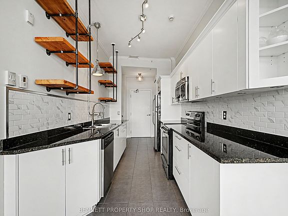 4th image of 703 Cotton Mill St #303