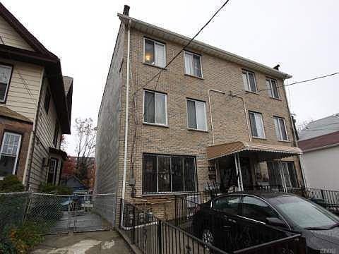 1st image of 17614 90th Ave