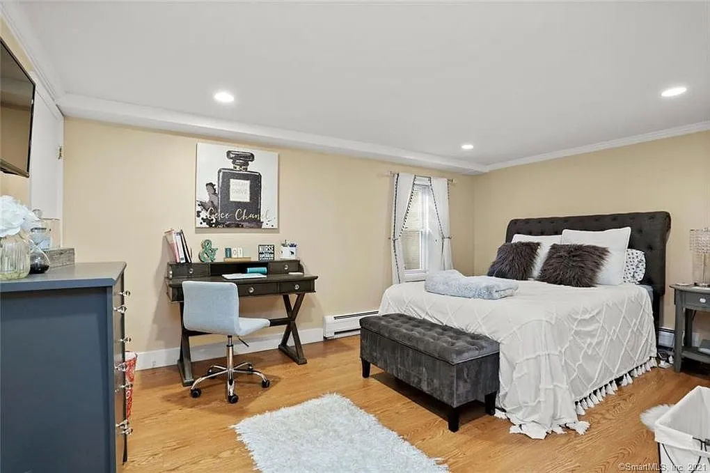 1 bed, 800 sqft, $1,600 — Photo 1