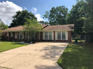 826 Bluewood Dr, Biloxi, MS 39532