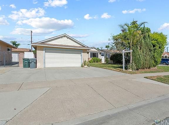 2nd image of 8369 Philodendron Way