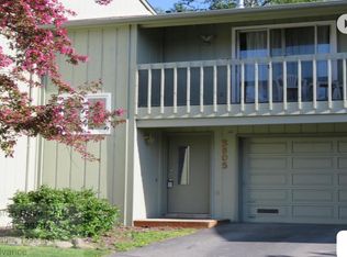 3805 Hampton Dr, Anchorage, AK 99504