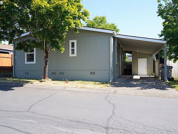 4th image of 23077 SW Main St Space 7