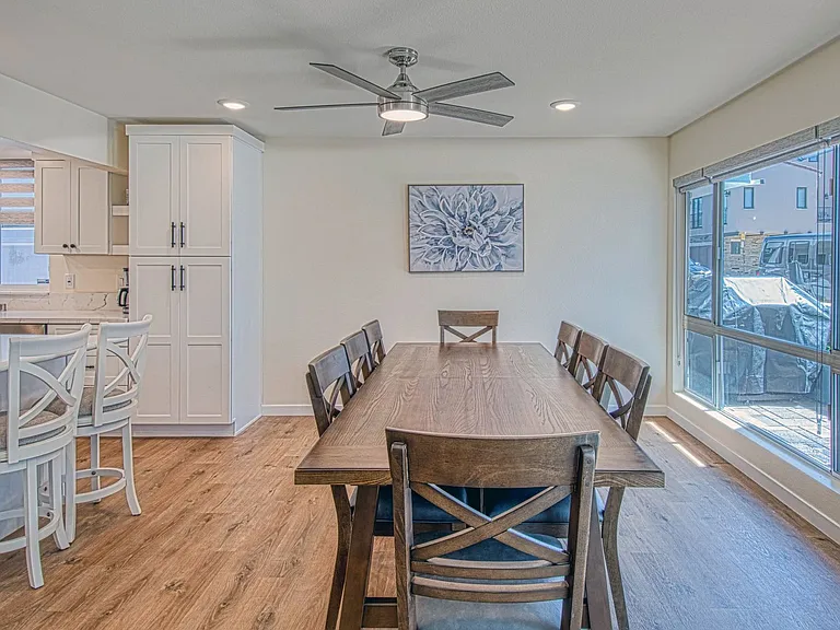 5008 Seashore Dr — Photo 9