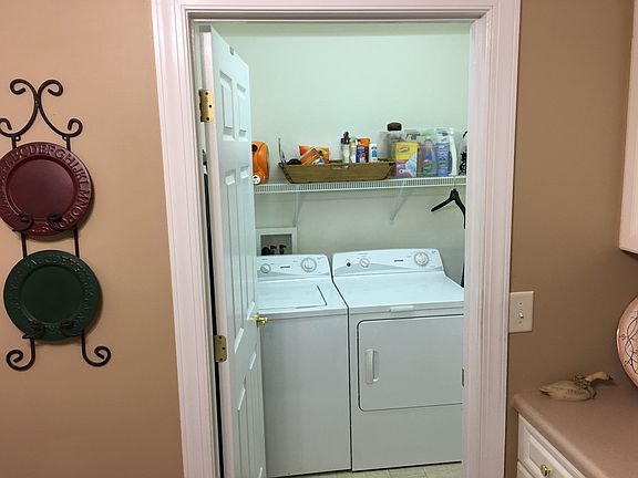 3rd image of 102 Saint David Dr
