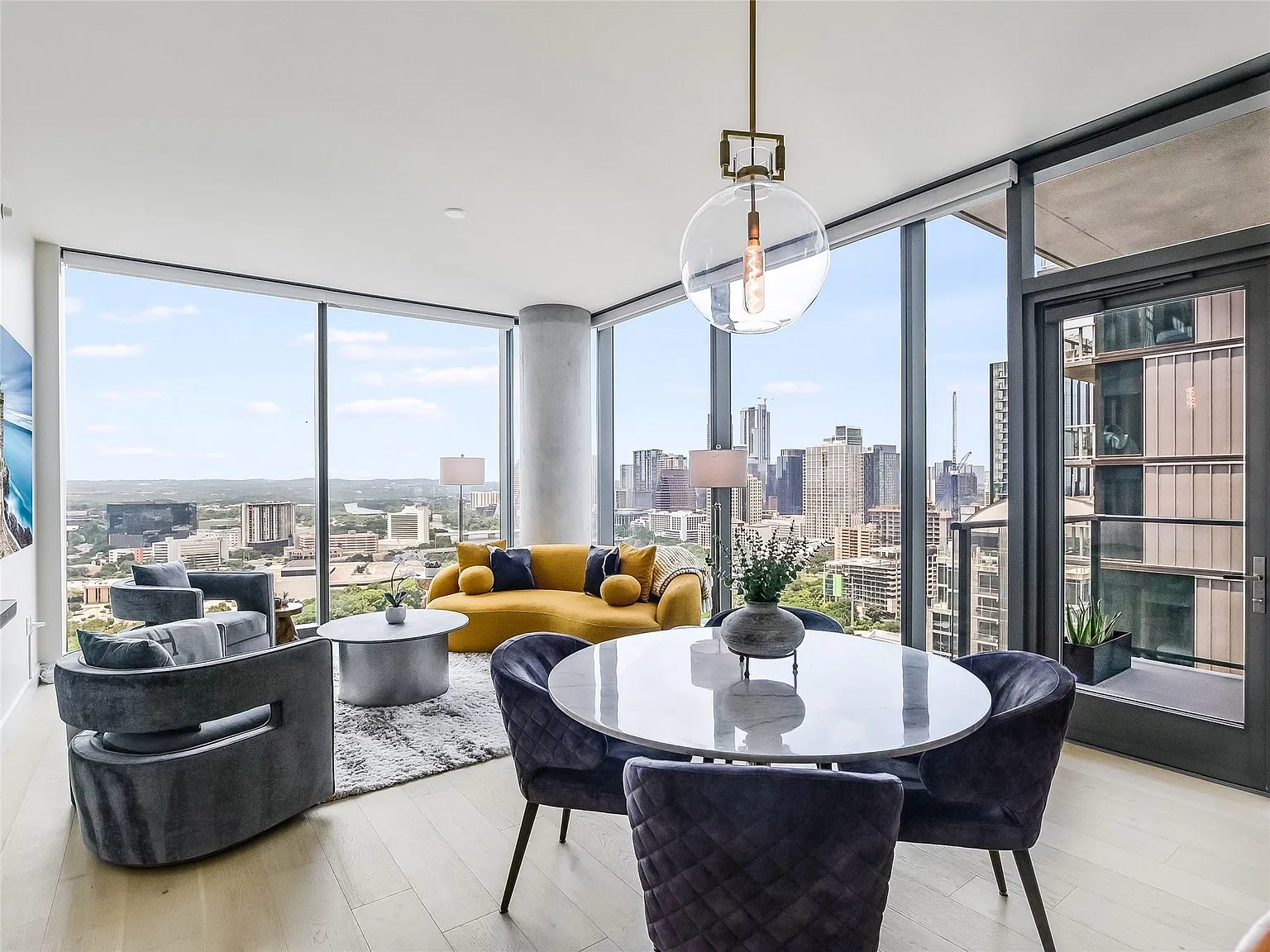 2 bed, 2.0 bath, 1232 sqft, $6,000 — Photo 3