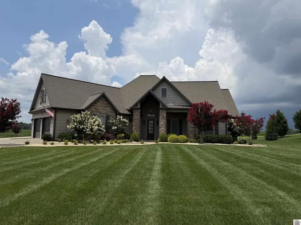 1865 Lov Flo Rd W, Paducah, KY 42001