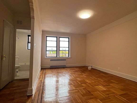 4th image of 3351 84th St APT 5H