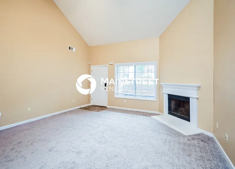 7206 Ravenwood Ln — Photo 3