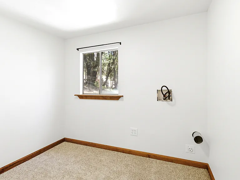 Laundry/Office