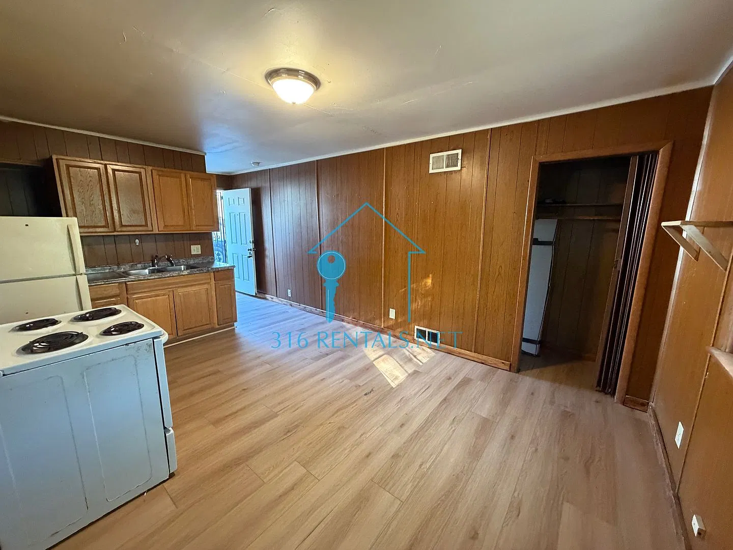 3540 N Arkansas Ave — Photo 3