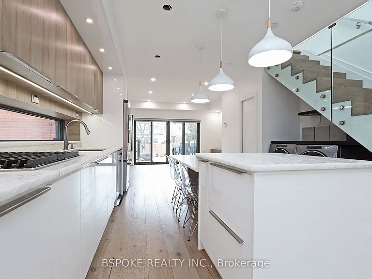 707 Mortimer Ave — Photo 8