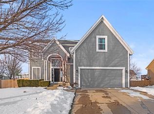 1306 N 3rd St E, Louisburg, KS 66053