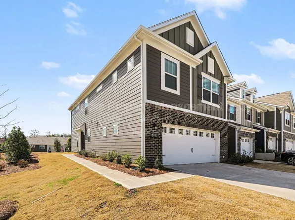 5052 Falstone Dr, Charlotte, NC 28269