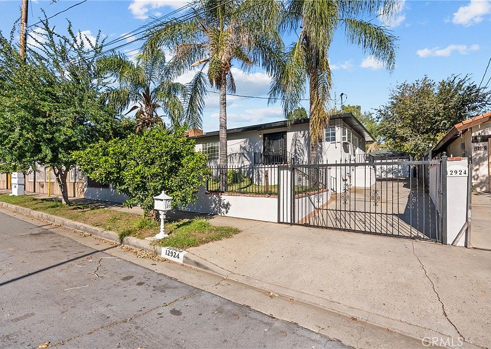 1st image of 12924 Sproule Ave