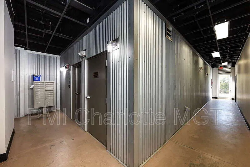 1 bed, 1.0 bath, 779 sqft, $1,550 — Photo 4
