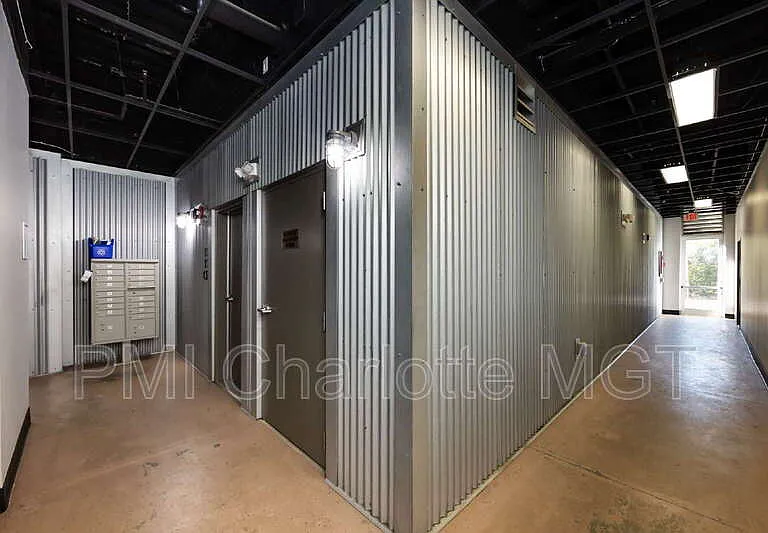 1600 Fulton Ave #204 — Photo 4