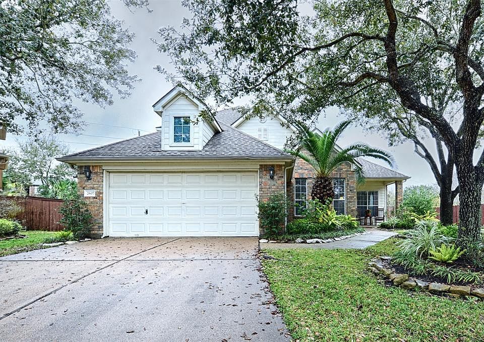 1st image of 2607 S Breeze Dr