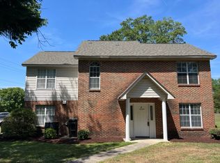 1000 Mt Holly Huntersville Rd #B, Charlotte, NC 28214