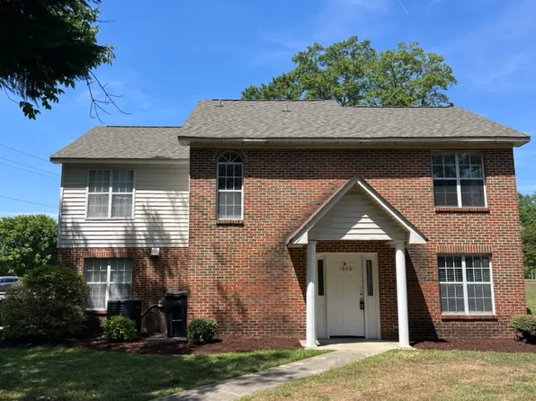 1000 Mt Holly Huntersville Rd #B, Charlotte, NC 28214