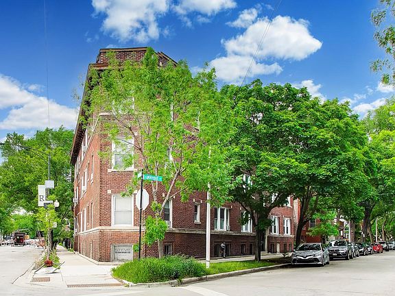 3rd image of 5712 N Wayne Ave #3