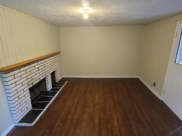 27369 Bell Ave — Photo 3