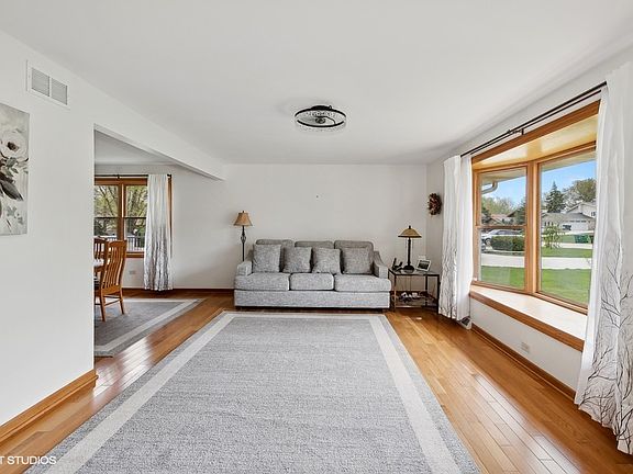 4th image of 13856 Secretariat Ln