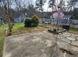 327 Lynch St, Apex, NC 27502