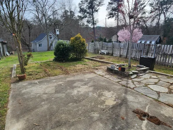 327 Lynch St, Apex, NC 27502