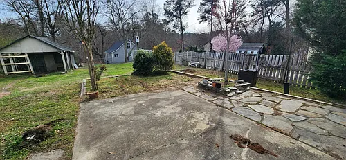 327 Lynch St Photo 1