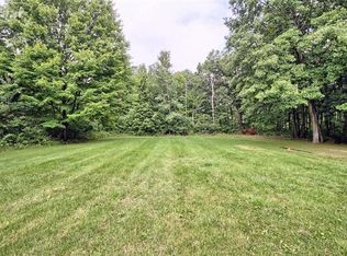 8417 Carole Ln, Fenton, MI 48430