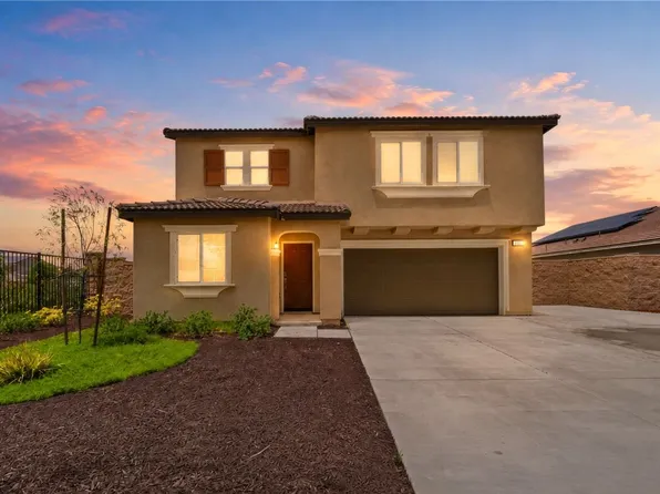 1385 Caprice Ct, Hemet, CA 92543