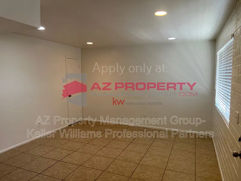 207 S 3rd St — Photo 3