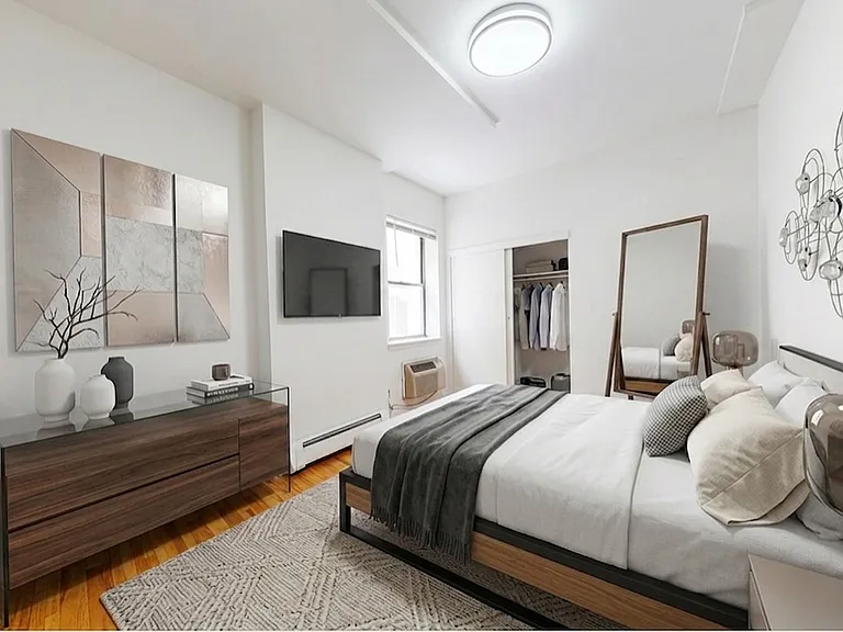 220 E 25th St #2C — Photo 2
