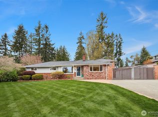 405 240th St SW, Bothell, WA 98021