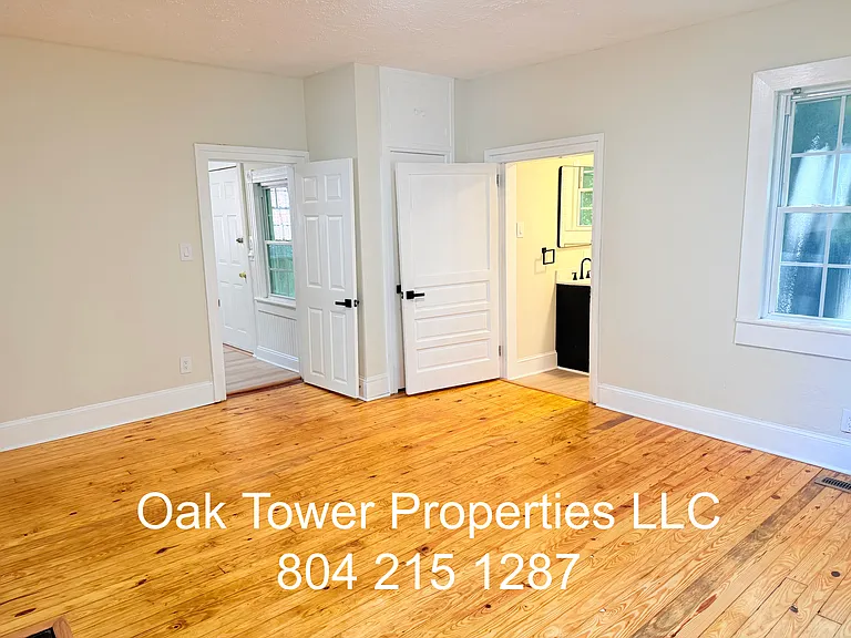 3301 Main St #A — Photo 4