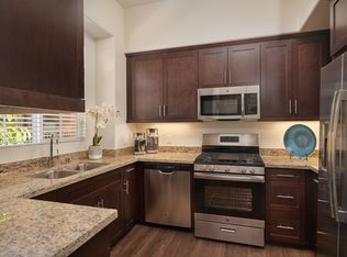 Palma de la Reina Apartments, Rancho Santa Fe, CA 92091