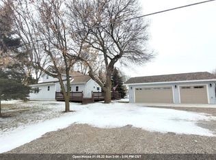 W408 County Road B, Hilbert, WI 54129