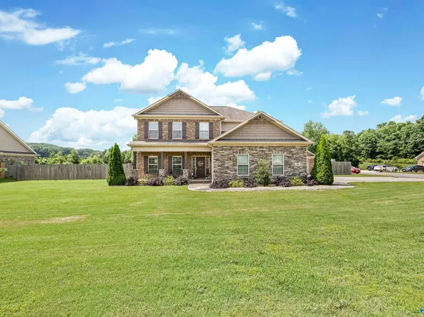 76 Nicole Dr, Decatur, AL 35603