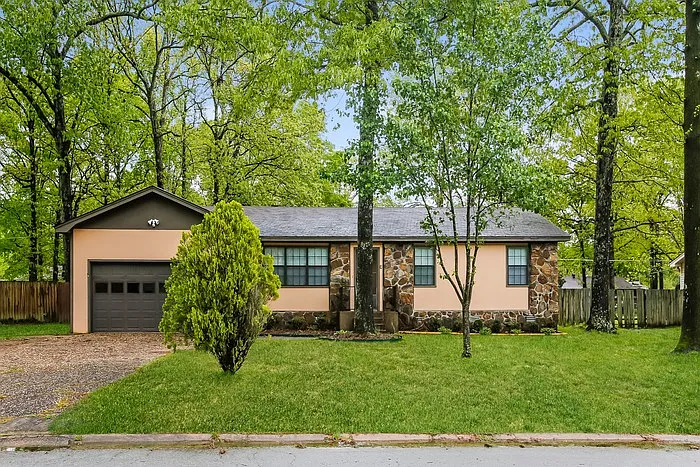 20 Single Oaks Dr — Photo 11