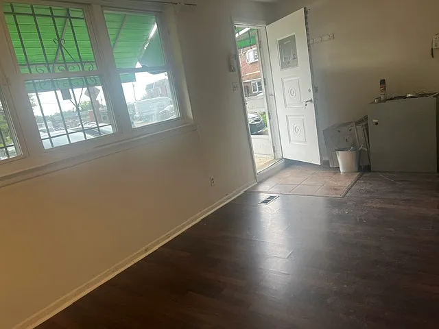 10006 Jeanes St #1 — Photo 4
