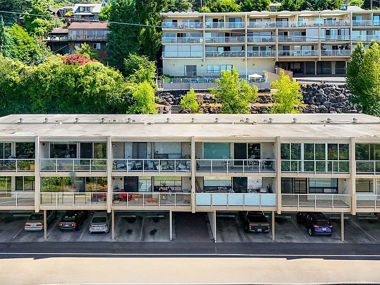 414 Boulevard St #202 — Photo 2