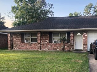 729 E Lambuth Ln, Deer Park, TX 77536