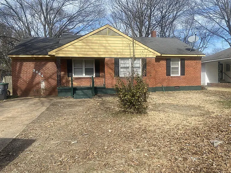 3064 Cromwell Avenue — Photo 1