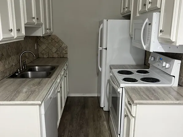 828 Hardy Springs Cir #D, McAlester, OK 74501