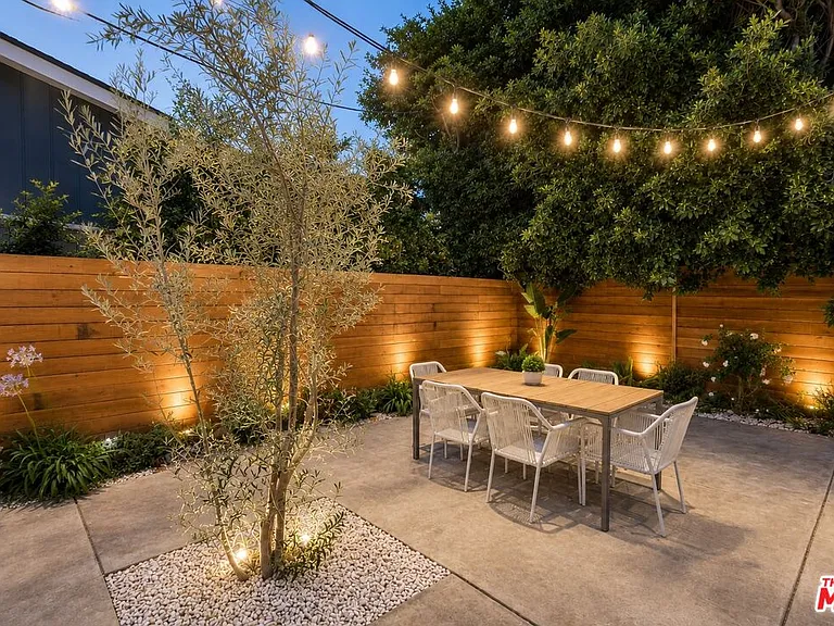 9028 Keith Ave — Photo 16