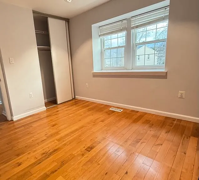 10933 Adare Dr — Photo 15