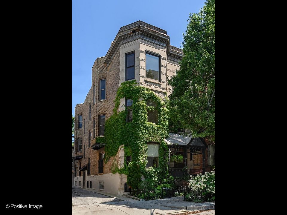 1st image of 230 W Saint Paul Ave
