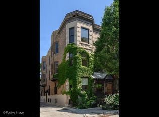 230 W Saint Paul Ave, Chicago, IL 60614